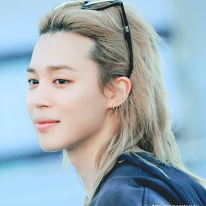Parkjimin spoofed photo banned on japanese-chat.com